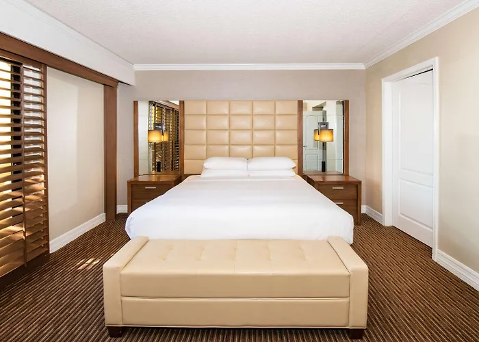 Hilton At The Peak Resort 4*