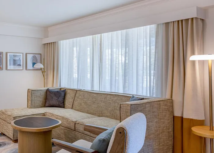 Hilton At The Peak Resort
